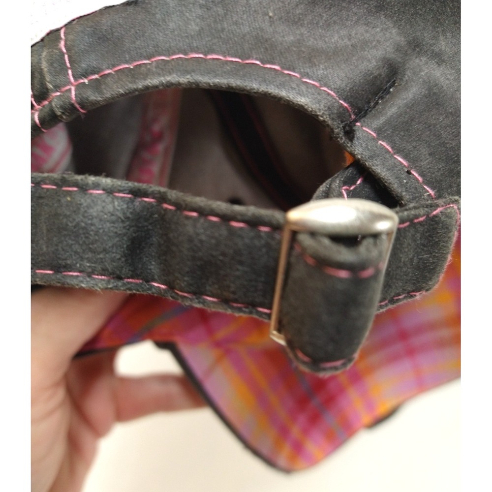womens‎ MOSSY OAK distressed cap, black w colorfull plaid on bottom - Picture 5 of 10